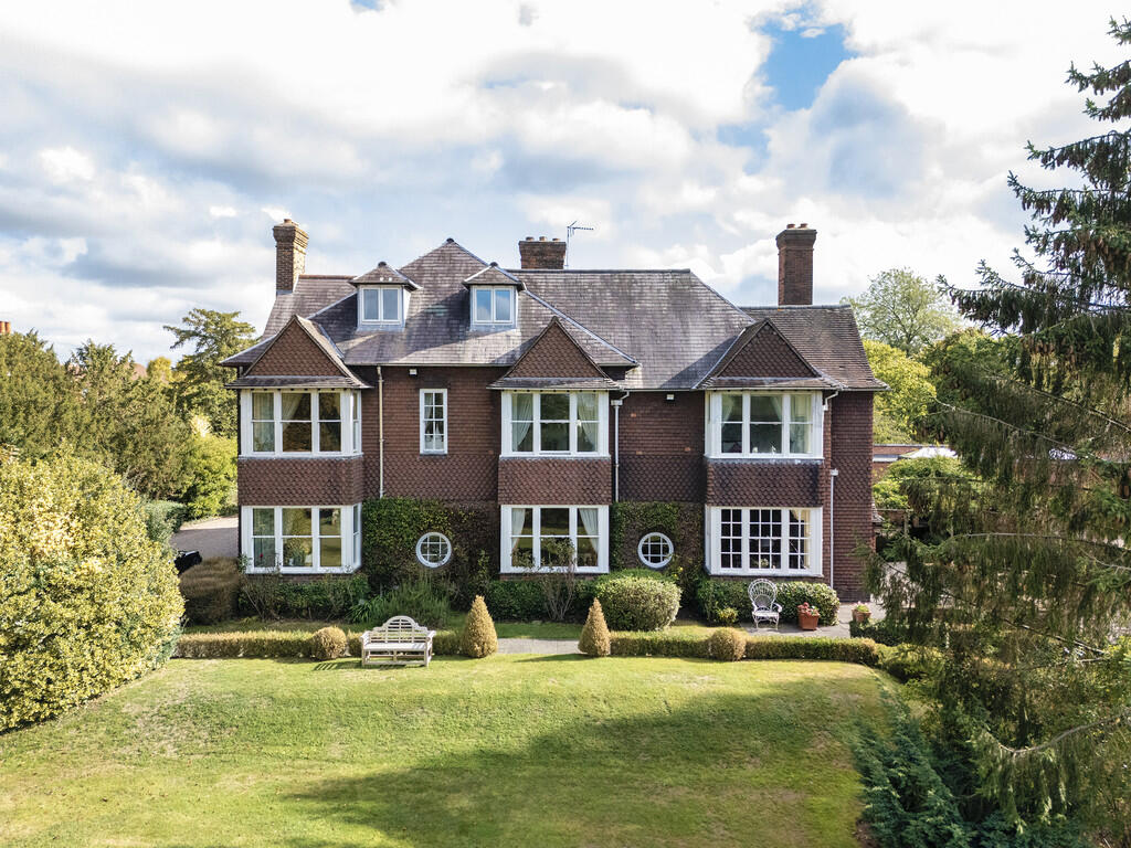 Main image of property: Blagreaves Lane, Littleover