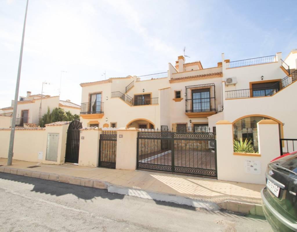 2 bedroom town house for sale in OrihuelaCosta, Alicante, Valencia, Spain