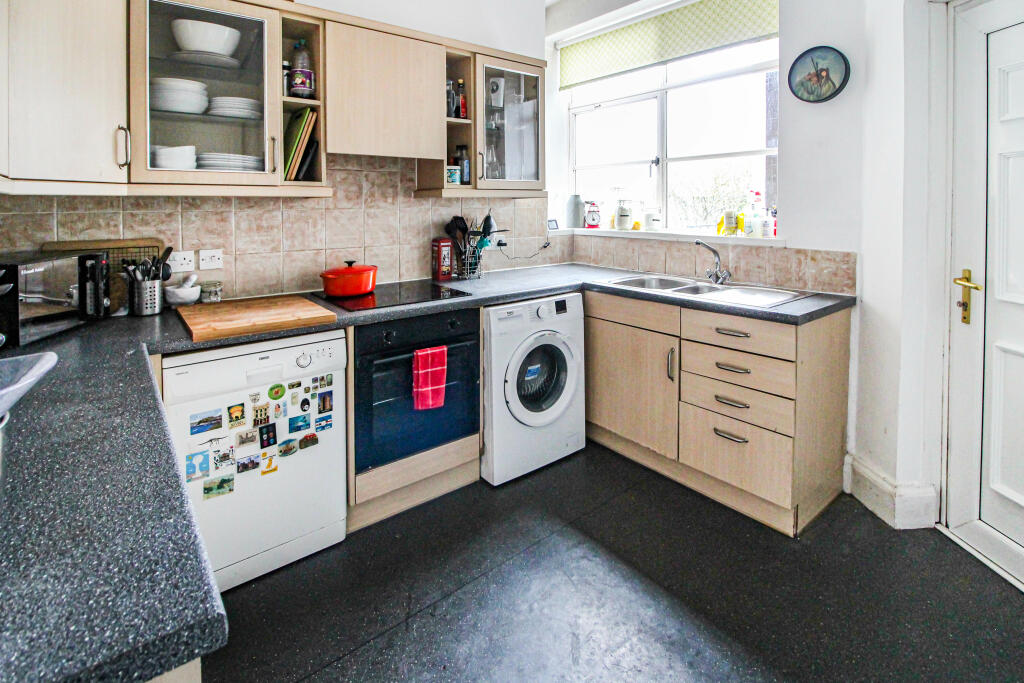 2 bedroom flat for sale in Hagley Road, Birmingham, B16
