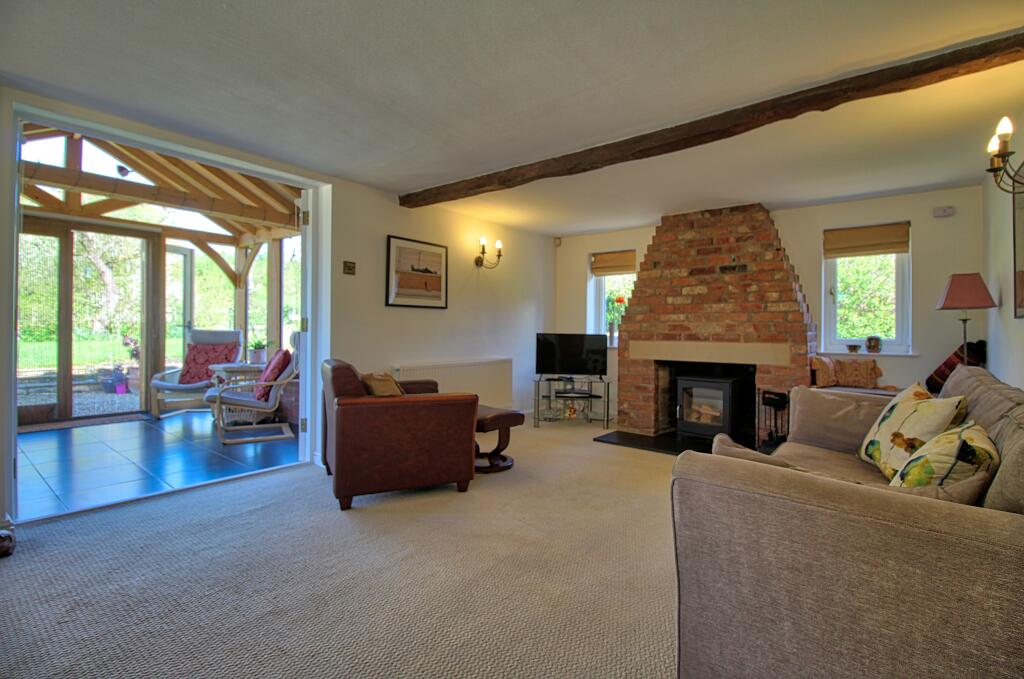 3 bedroom detached house for sale in Plough Road, Tibberton, Droitwich, WR9