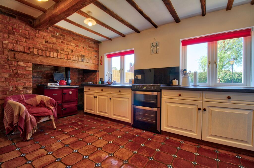 3 bedroom detached house for sale in Plough Road, Tibberton, Droitwich, WR9