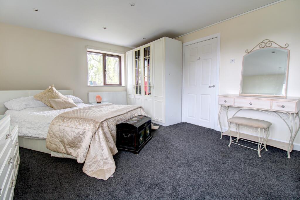 5 bedroom semidetached house for sale in Leaside Avenue, Rugeley, WS15