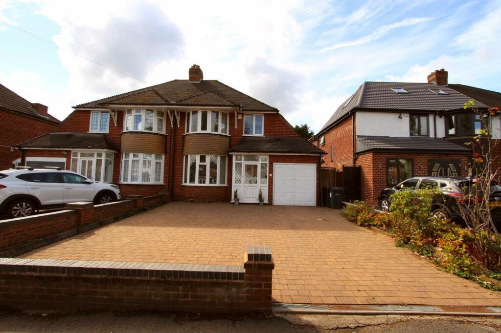 4 bedroom semidetached house for sale in Bakers Lane, Sutton Coldfield