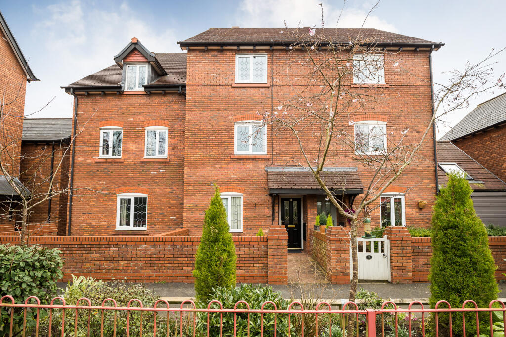 4 bedroom town house for sale in The Acorns, Chester, CH2