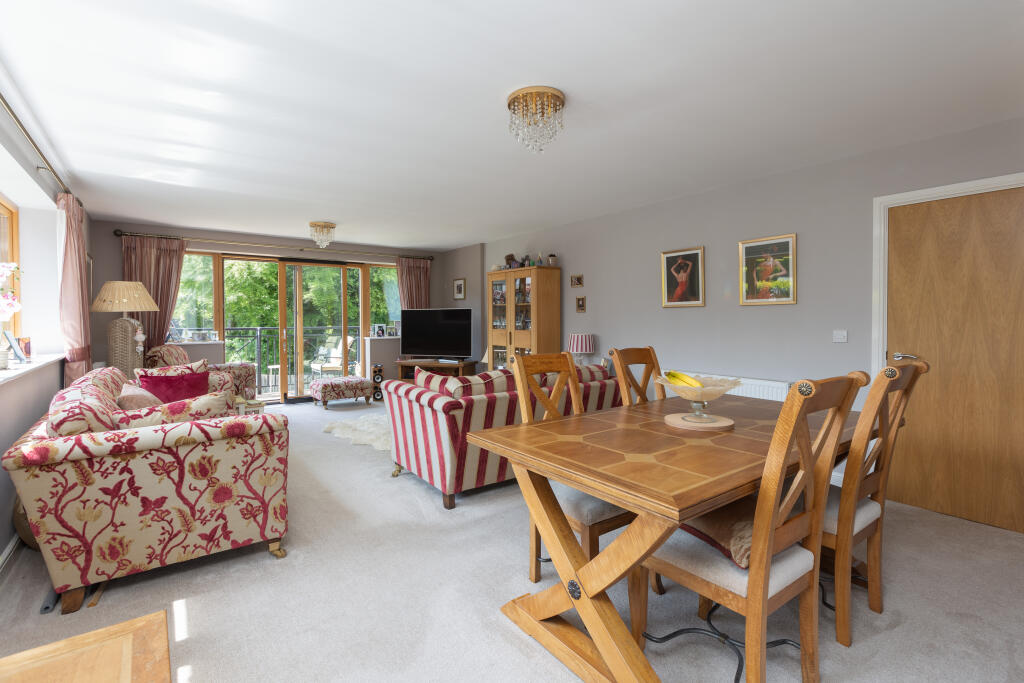 2 bedroom apartment for sale in Sunny Bank Road, Helmshore, Rossendale, BB4