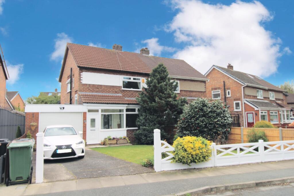 3 bedroom semidetached house for sale in Meadway, Liverpool, L31
