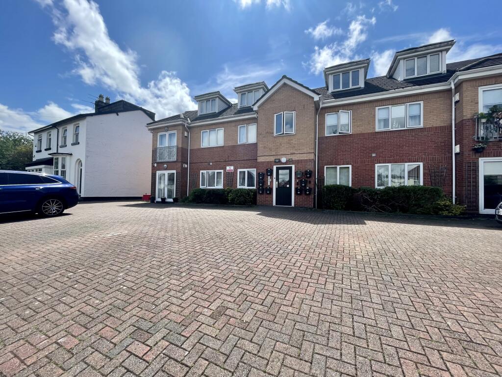 2 bedroom flat for sale in Eaton Road, Liverpool, L12