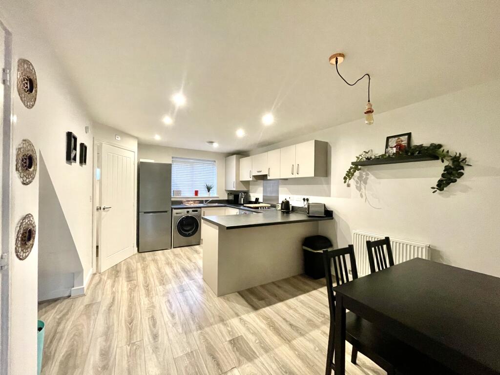 3 bedroom semidetached house for sale in Stratford Drive, Prescot, L34