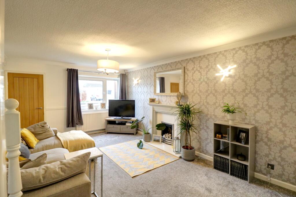 3 bedroom detached house for sale in Medway, Preston, PR2
