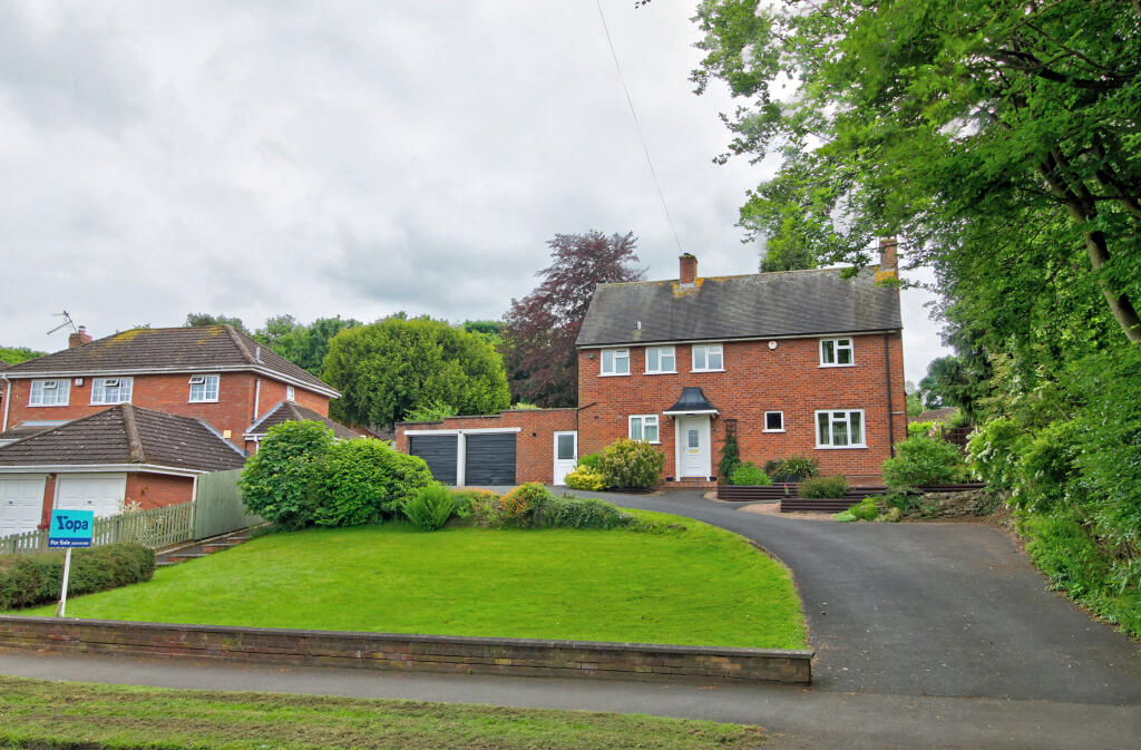 4 bedroom detached house for sale in Dunley Road, Stourportonsevern, DY13