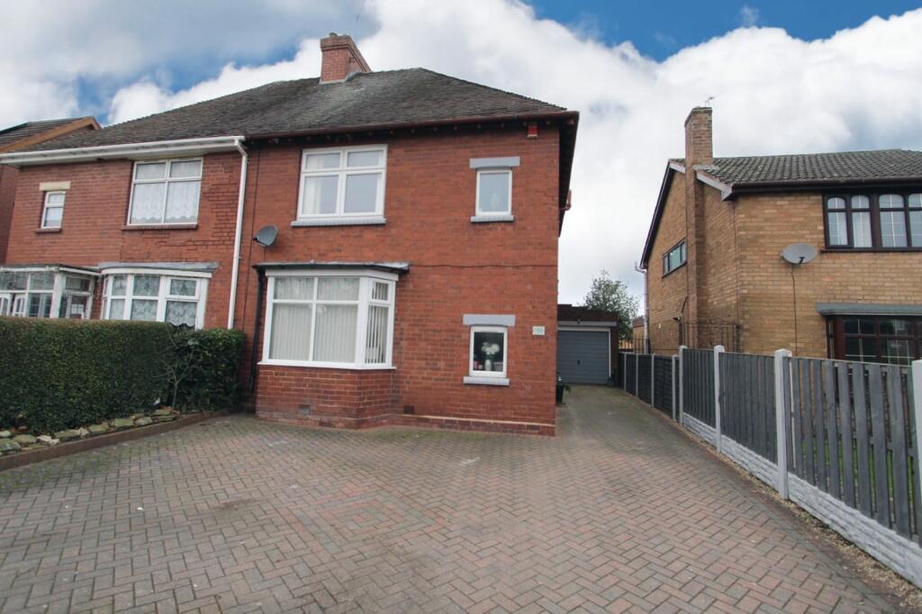 2 bedroom semidetached house for sale in Lichfield Road, Walsall, WS4