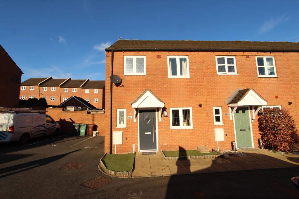 3 bedroom end of terrace house for sale in Bentley Lane, Walsall, WS2