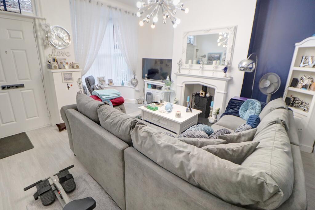 2 bedroom terraced house for sale in Agincourt Street, Heywood, OL10