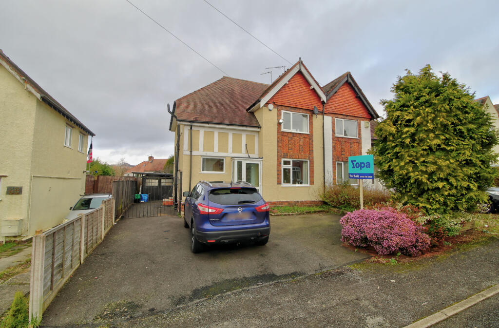 3 bedroom semidetached house for sale in Himley Avenue, Dudley, DY1