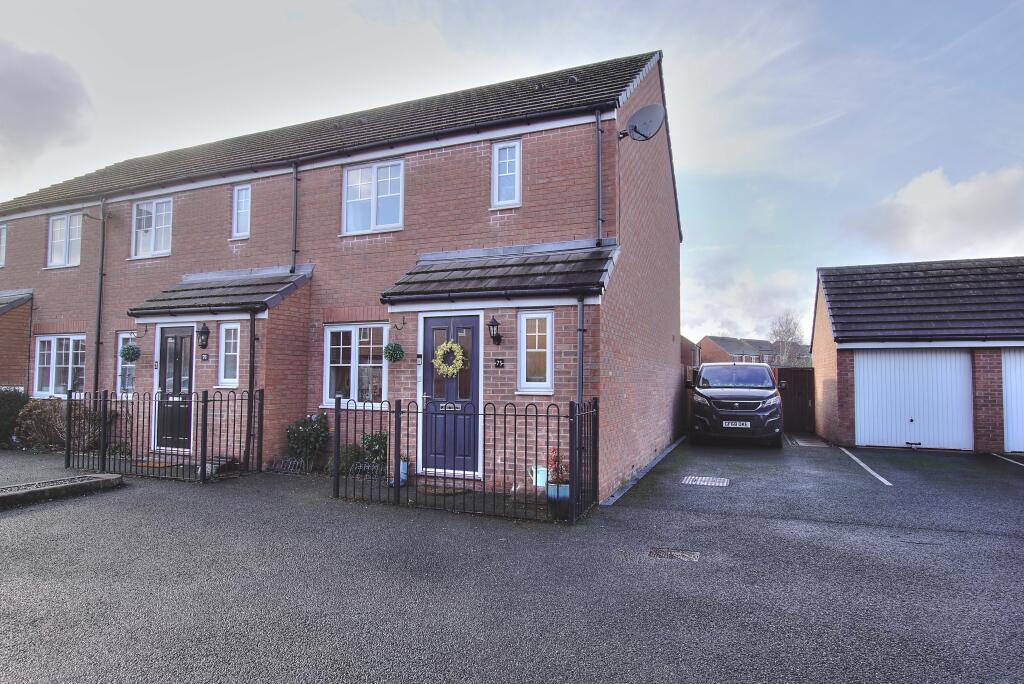 3 bedroom semidetached house for sale in Kerridge Drive, Warrington, WA1