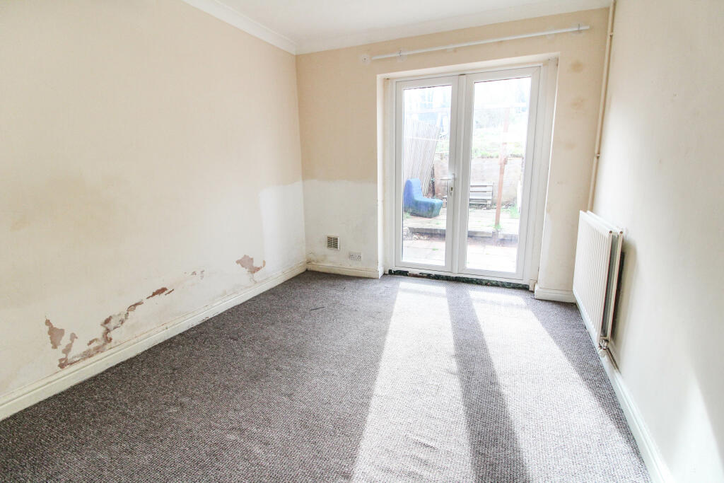 Additional property image - Abbey Road, Redditch, B97
