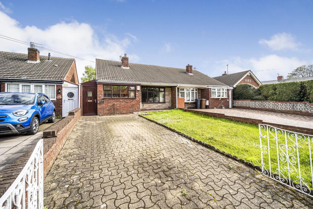 2 bedroom bungalow for sale in Wellington Place, Willenhall, WV13