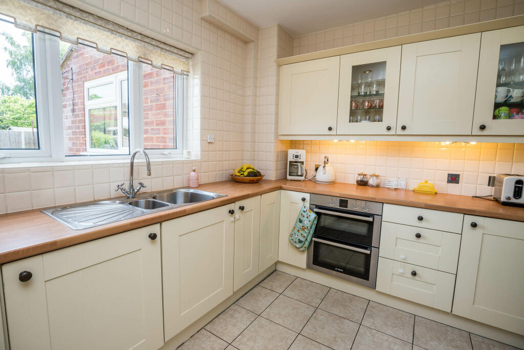 Additional property image - Selkirk Drive, Curzon Park, CH4