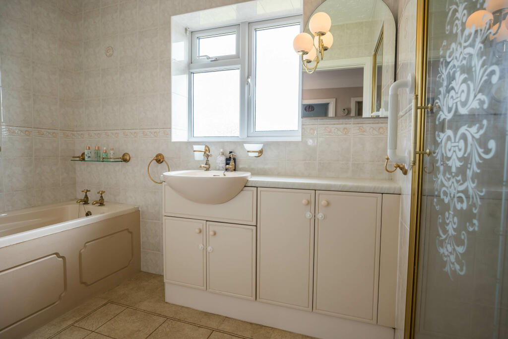 Additional property image - Selkirk Drive, Curzon Park, CH4