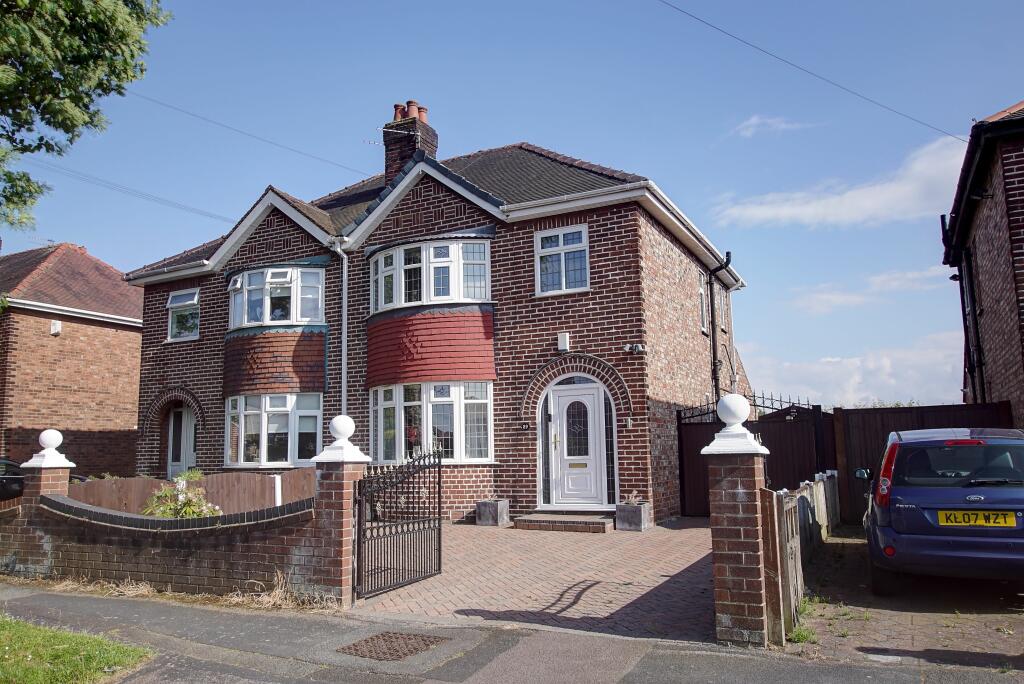 3 bedroom semidetached house for sale in Withers Avenue, Warrington, WA2