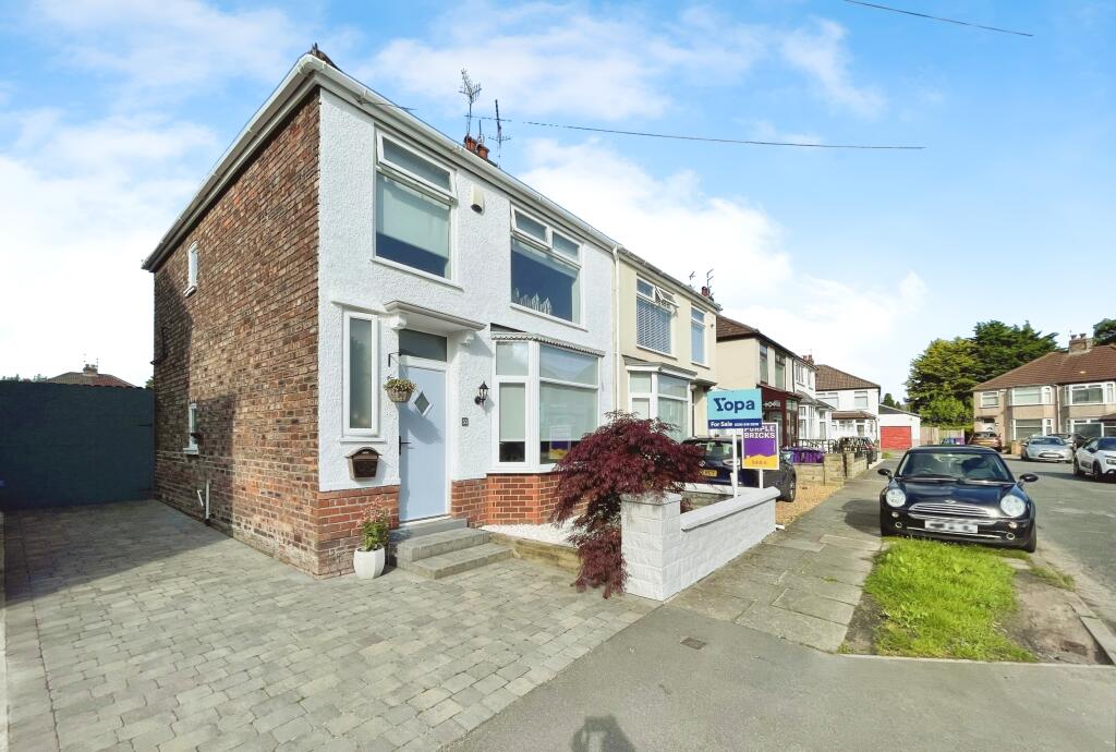 3 bedroom semidetached house for sale in Desford Road, Liverpool, L19