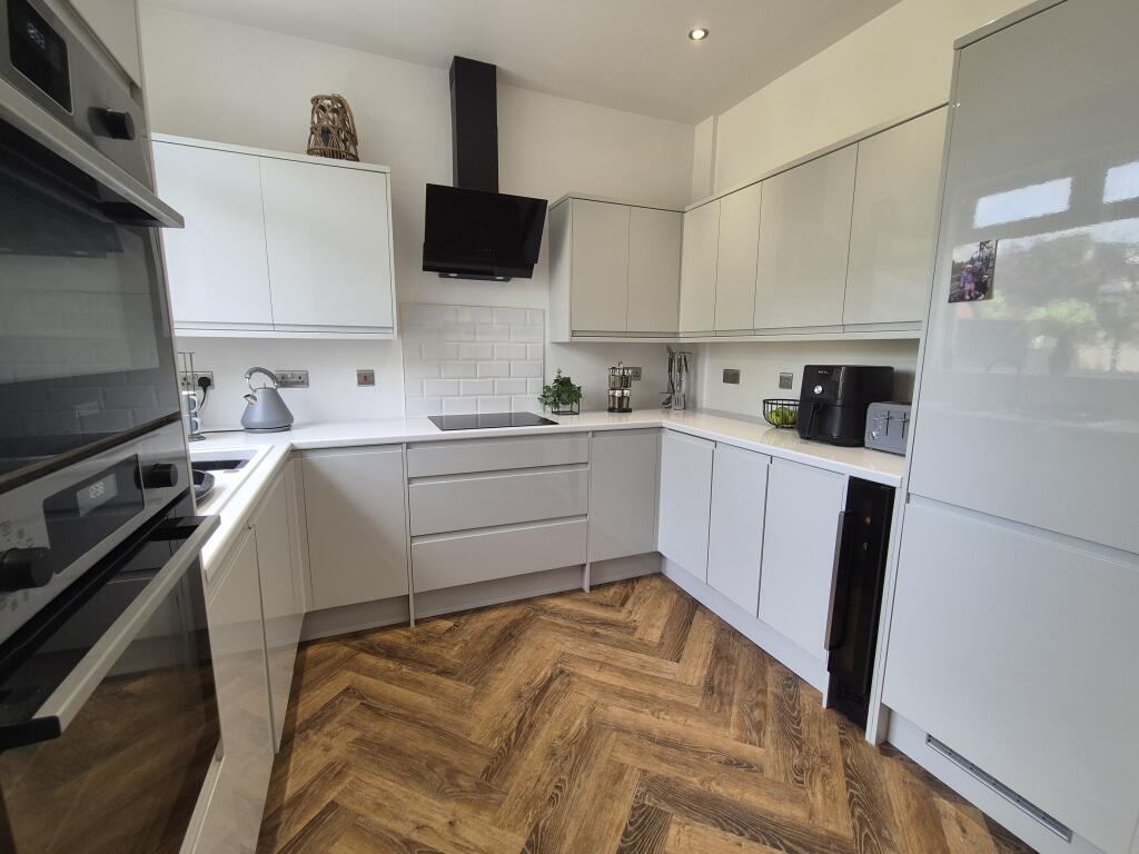 Additional property image - Furlong Lane, Halesowen, B63