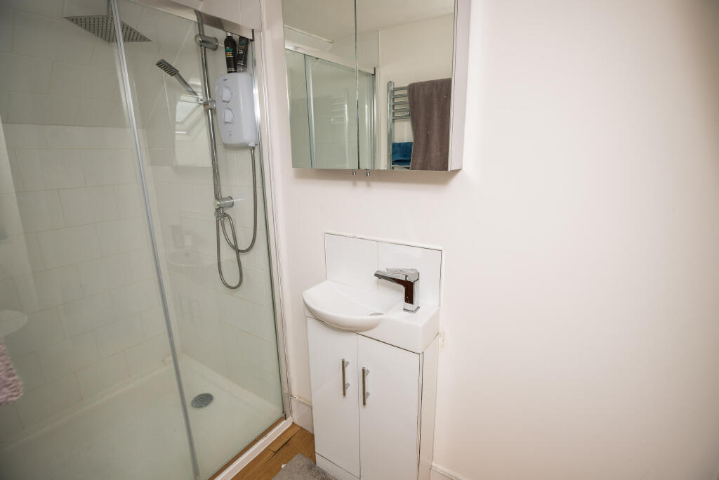 Additional property image - Yew Tree Avenue, Chester, CH1