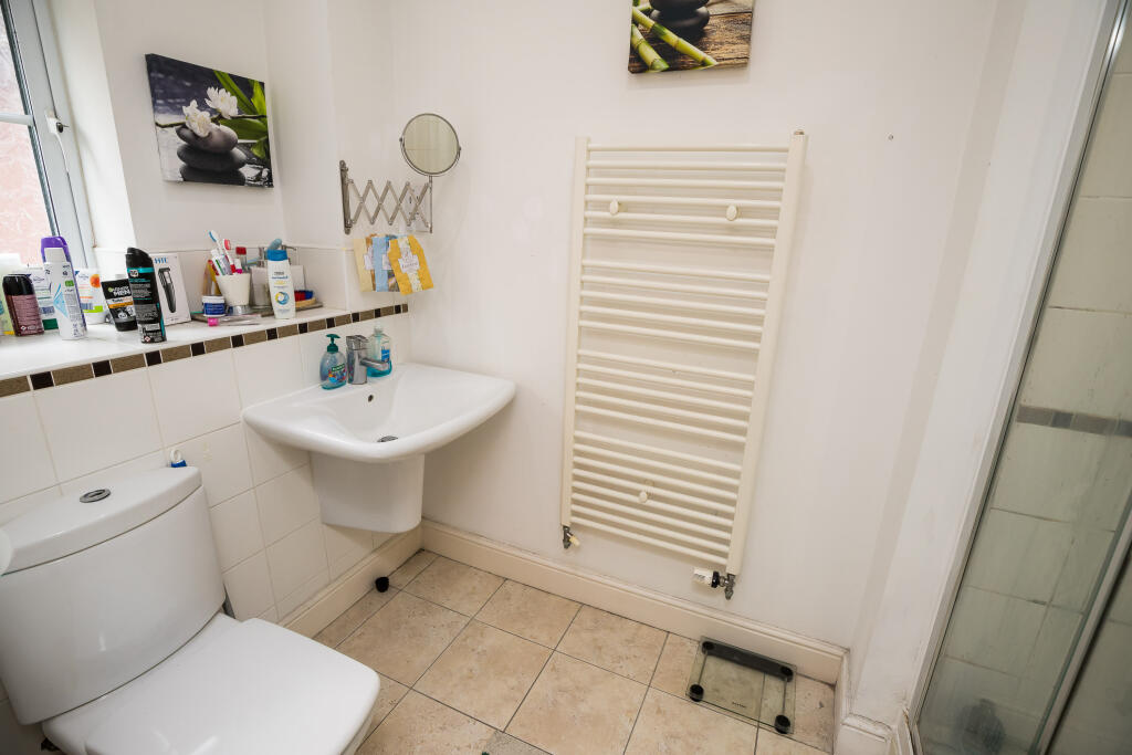 Additional property image - Yew Tree Avenue, Chester, CH1