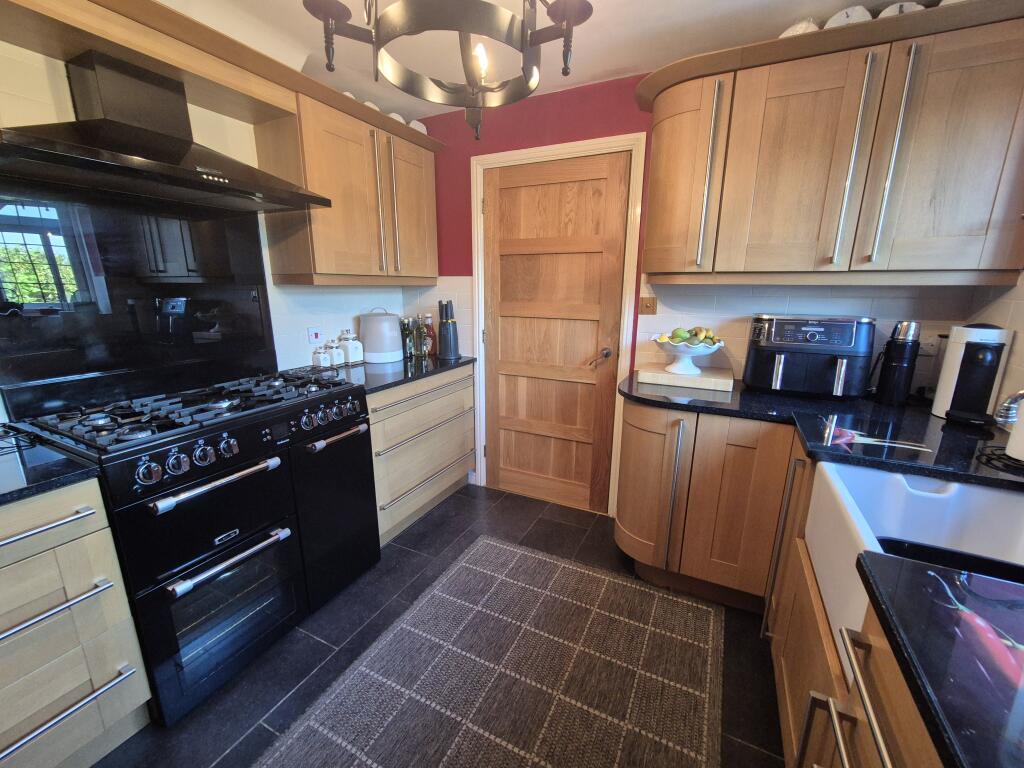 Additional property image - Macdonald Close, Oldbury, B69
