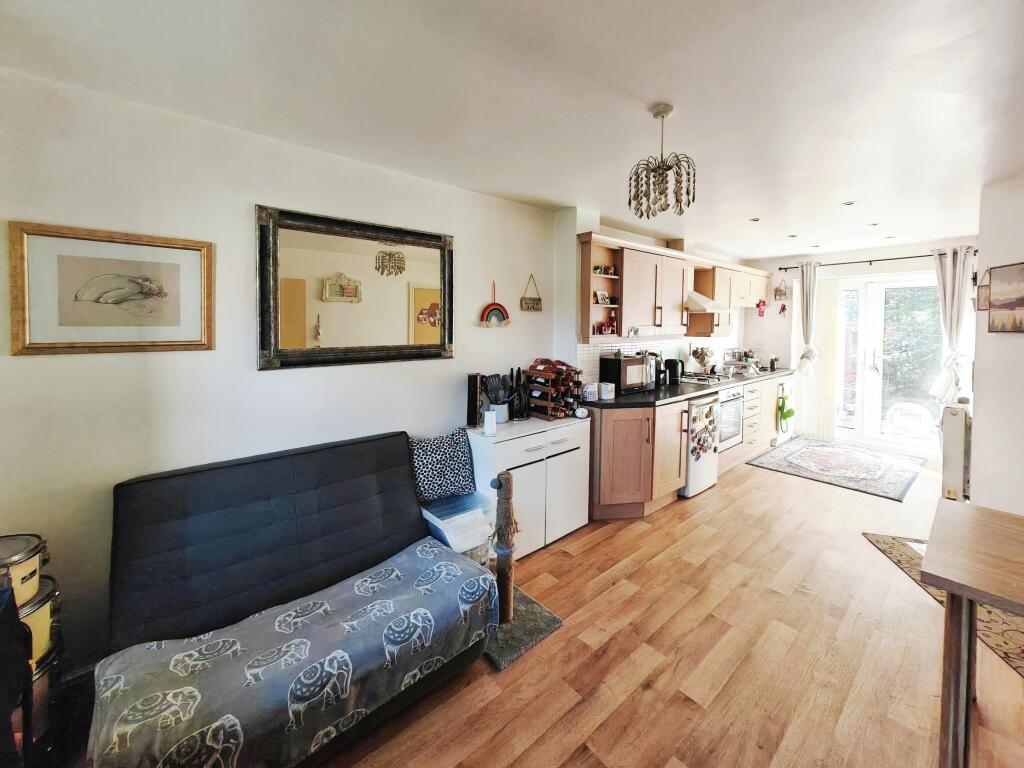 Additional property image - Salisbury Close, Crewe, CW2