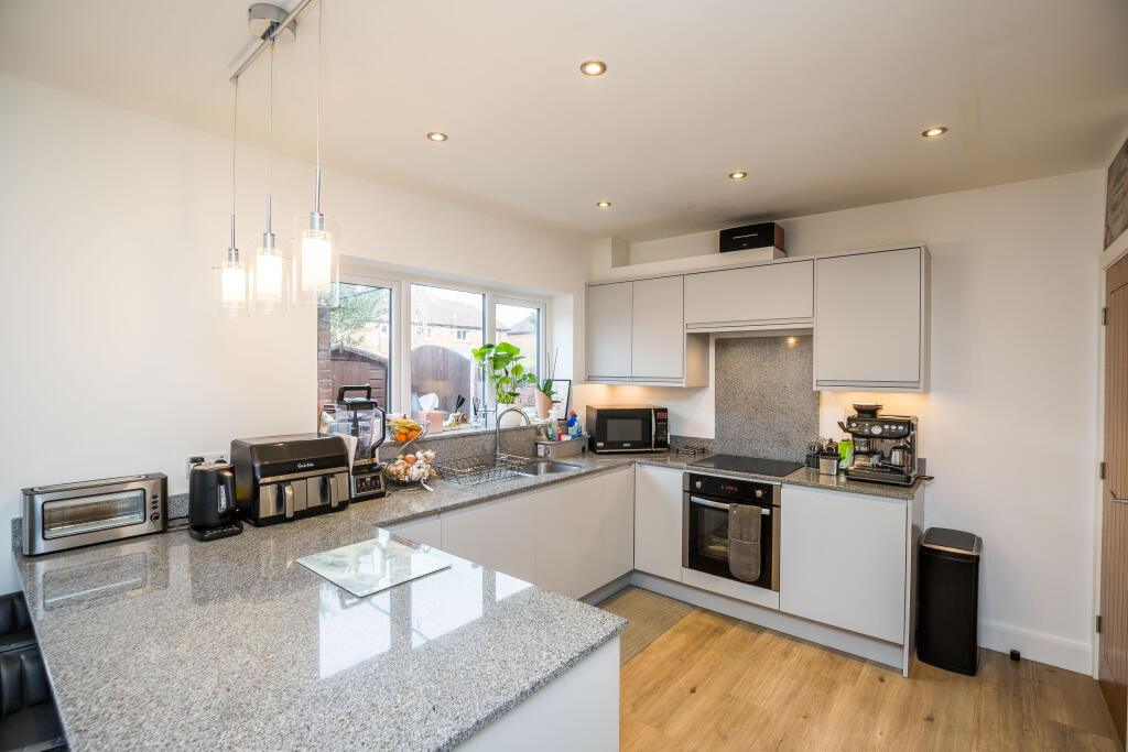 Additional property image - Circular Drive, Chester, CH4