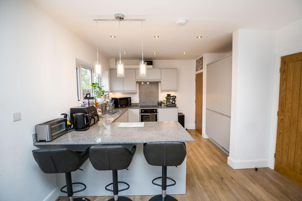 Additional property image - Circular Drive, Chester, CH4