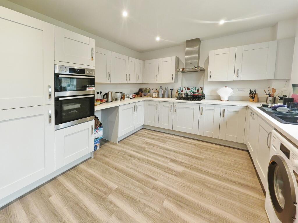 Additional property image - Teal Way, Wistaston, Crewe, CW2