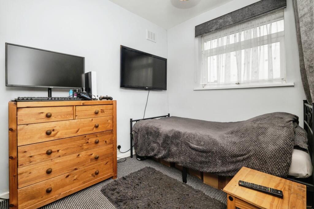 Additional property image - Farnworth Grove, Castle Bromwich, Birmingham, B36
