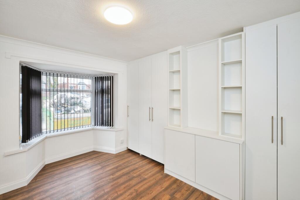 Additional property image - Warley Road, Oldbury, B68