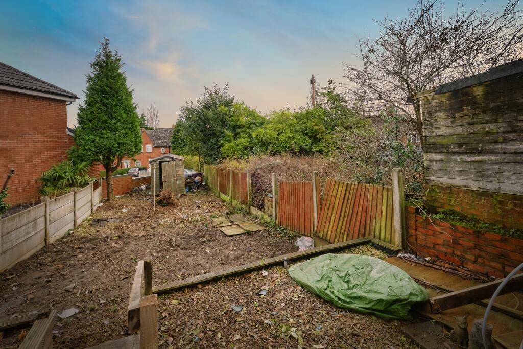 Additional property image - Warley Road, Oldbury, B68