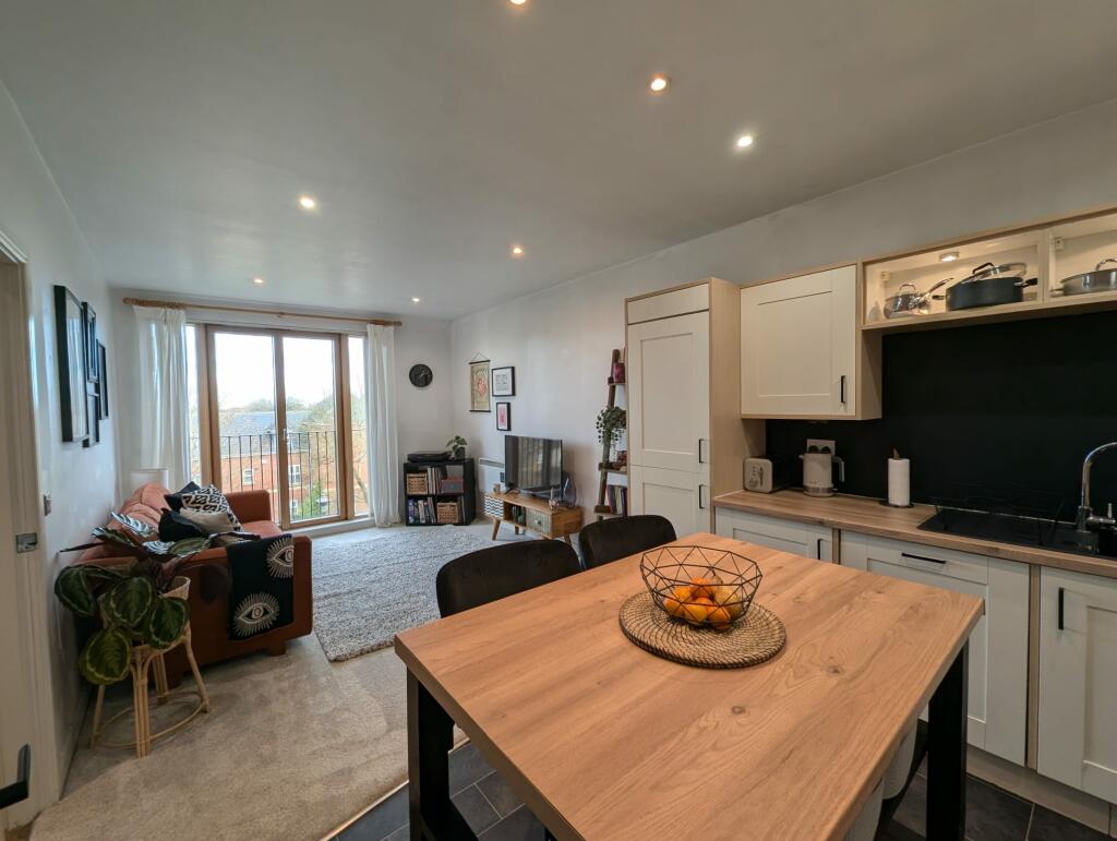 Additional property image - Ascote Lane, Dickens Heath, Solihull, B90
