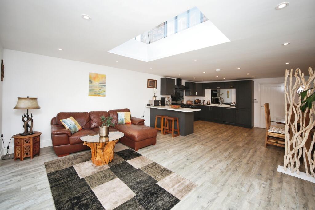 Additional property image - Westholme Road, Alcester, B50