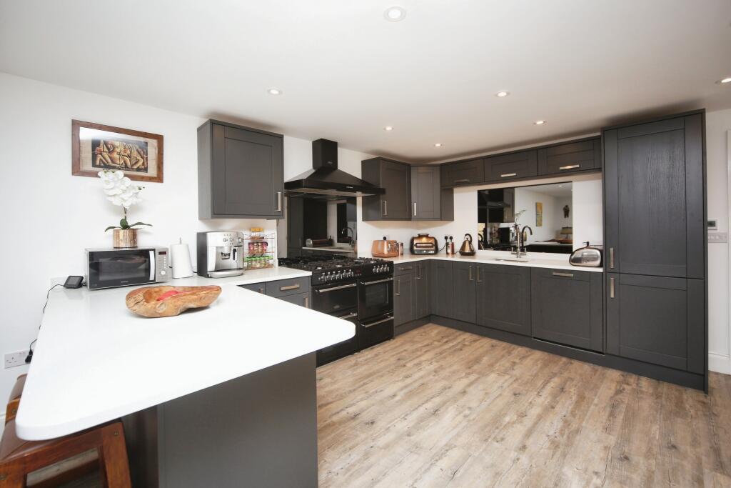 Additional property image - Westholme Road, Alcester, B50