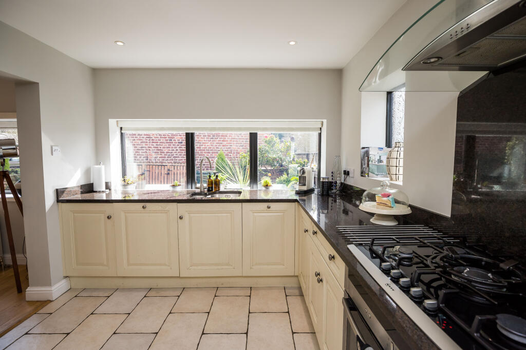 Additional property image - Little Heath Road, Chester, CH3