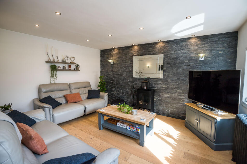 Additional property image - Little Heath Road, Chester, CH3