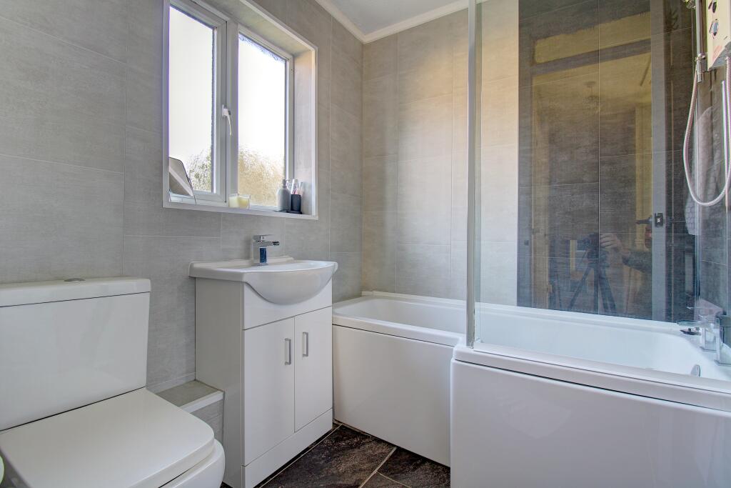 Additional property image - Eringden, Tamworth, B77