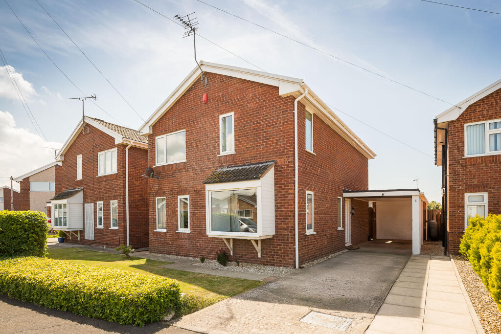 4 bedroom detached house