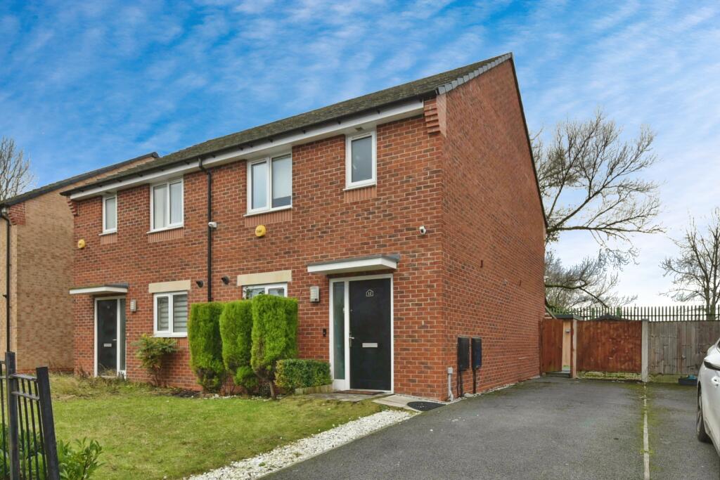 Main image of property: Holdness Road, Manchester, M18