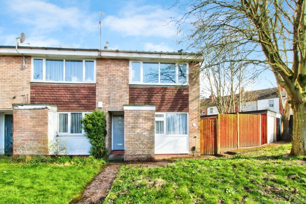 2 bedroom flat for sale in Lennox Gardens, Wolverhampton, WV3