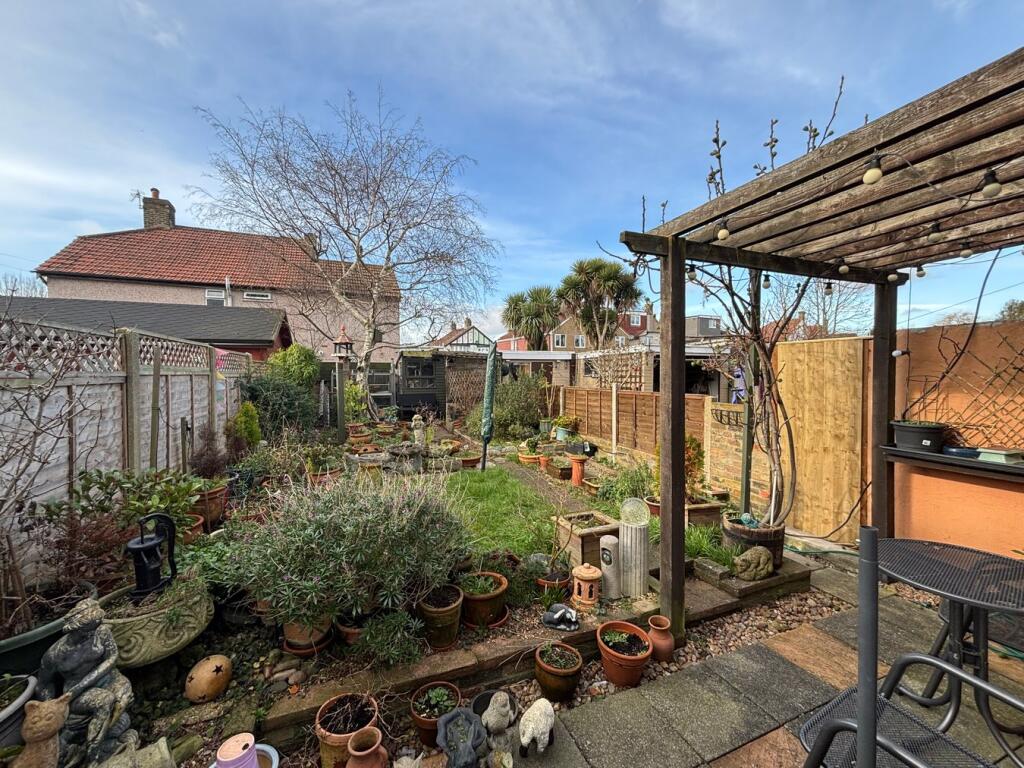Additional property image - Brixham Road, Welling, DA16