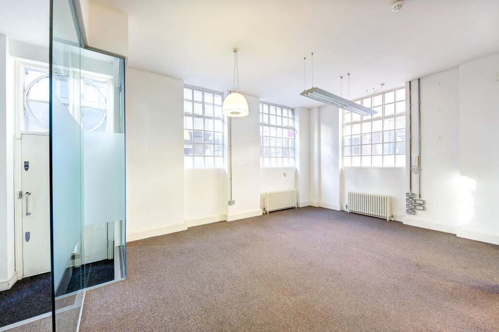 Main image of property: 25E  Copperfield Street, London, SE1 0EN