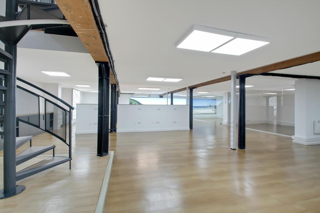 Main image of property: 5 Maidstone Buildings Mews, London, SE1 1GN