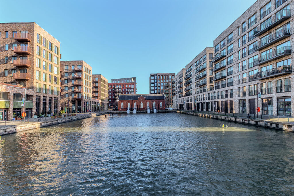 Main image of property: 14-15 14-15 Upper Dock Walk, London, E16 2GU