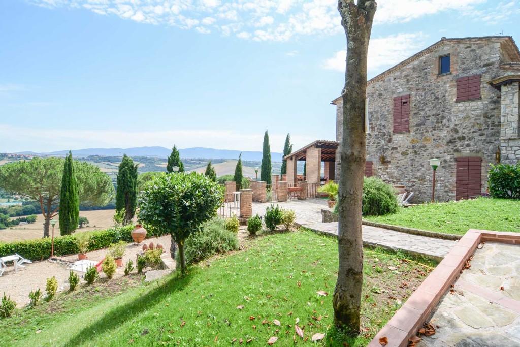 10 bedroom farm house for sale in Todi, Perugia, Umbria, Italy